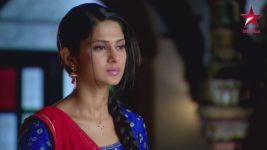 Saraswatichandra S05E07 Kumud tends to Saraswatichandra Full Episode