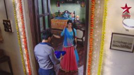 Saraswatichandra S05E18 Saras gives Kumud a dress Full Episode