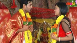 Sashirekha Parinayam S03E05 Abhi, Amrutha exchange garlands! Full Episode