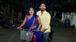 Sashirekha Parinayam S11E30 Abhi, Sashi Escape Full Episode