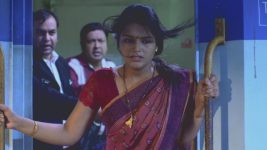 Savdhaan India S64E34 Robbed in a Train Full Episode