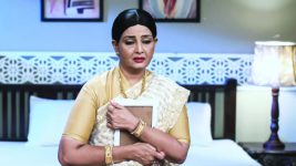 Suhani Si Ek Ladki S33E28 Dadi Refuses To Accept Riddhi Full Episode