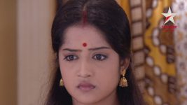 Tomay Amay Mile S03E22 Nishith gifts earrings to Bhavani Full Episode