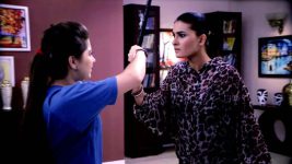 Yeh Hai Mohabbatein S31E54 Ruhi Fights Nidhi Full Episode