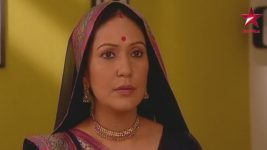 Yeh Rishta Kya Kehlata Hai S04E65 Gayatri calls up Akshara Full Episode