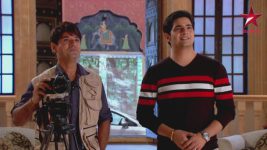 Yeh Rishta Kya Kehlata Hai S25E21 Naksh panics on seeing the police Full Episode