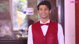 Zindagi Abhi Baaki Hai Mere Ghost S02E01 Yug is thrilled to see Sophia Full Episode