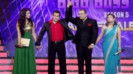 Bigg Boss (Colors tv) S05 E70 The Bigg Finale!