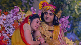 Radha Krishn S04 E607 Radha-Krishna Share a Moment