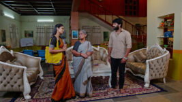 Care of Anasuya S01 E716 Shivani, Rayudu's Kind Deed