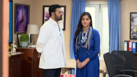Ekka Dokka S01 E219 A Surprise For Dr Guha