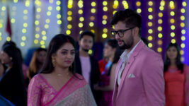 Bangla Medium S01 E101 Bikram Praises Indira