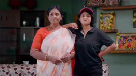 Brahma Mudi S01 E06 Kanakam, Swapna's Plea to Kavya