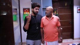 Kaatrukkenna Veli S01 E649 Surya's Clever Act