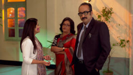 Meyebela S01 E63 Chandni's Request to Dr Das