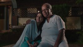 Tharala Tar Mag S01 E08 Madhubhau Gets Emotional