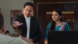 Tharala Tar Mag S01 E38 Raviraj Decides to Help Sayali