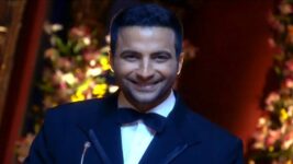Tere Liye S01 E207 Ritesh's Brazen Act