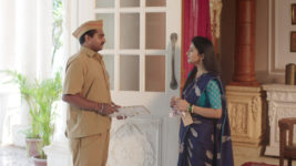 Tharala Tar Mag S01 E154 A Shocker for Sayali