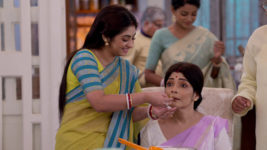 Bangla Medium S01 E189 Indira Takes Care of Nibedita