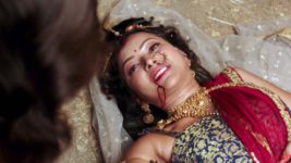 Chandira Nandhini S03 E42 Chandra Rescues Injured Nandhini