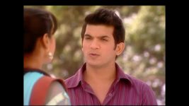 Miley Jab Hum Tum S02 E60 Mayank protects Nupur from goons