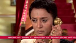Muddu Bangara S01 E791 Mukta selects Sihi's invitation card