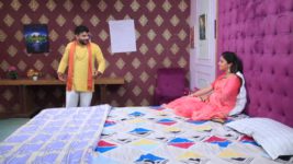 Geetha S01 E934 Vijay trusts the wrong person