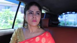Geetha S01 E964 Shekhar meets with an accident!