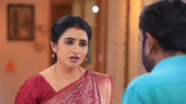 Pandian Stores S01 E1302 Meena Takes a Sigh of Relief