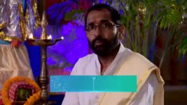 Desher Mati S01E280 Raja, Subhalakshmi's Fine Rendition Full Episode