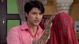 Diya Aur Baati Hum S02E68 Santosh condemns Sandhya Full Episode