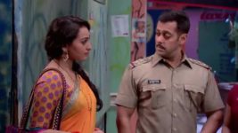 Diya Aur Baati Hum S06E18 Chulbul Pandey visits Sandhya-Sooraj Full Episode