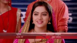 Diya Aur Baati Hum S08E59 Sooraj gifts jewellery to Chhavi Full Episode