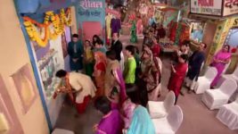 Diya Aur Baati Hum S09E36 Emily opens the beauty parlour Full Episode