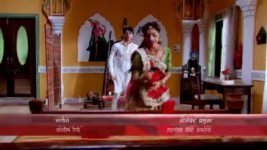 Diya Aur Baati Hum S14E10 Disha applies mehendi on Sandhya Full Episode