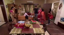 Yeh Hai Mohabbatein S05E06 Ishita sees Trisha with a man Full Episode