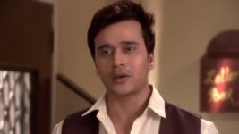 Yeh Hai Mohabbatein S07E24 Shagun gives papers to Ashok Full Episode