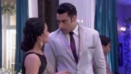 Yeh Hai Mohabbatein S10E05 The Bhallas' house catches fire Full Episode