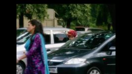 Yeh Rishta Kya Kehlata Hai S07E66 Naitik finds Bhola following him Full Episode