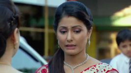 Yeh Rishta Kya Kehlata Hai S19E07 Akshara consoles Gayatri Full Episode
