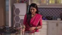 Tharala Tar Mag S01 E296 Asmita Attempts to Harm Sayali