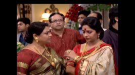 Bodhuboron S09E01 Indira advises Satyaki Full Episode