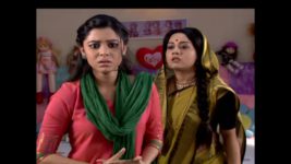 Bodhuboron S09E26 Akhil learns that Rahul is a suspect Full Episode