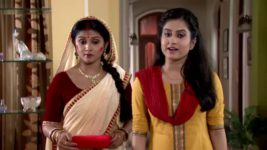 Bodhuboron S18E37 Indira Fails to Escape Full Episode