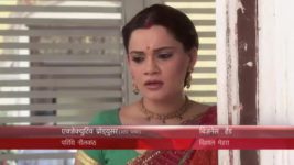 Diya Aur Baati Hum S02E11 Police Come to Arrest Santosh Full Episode