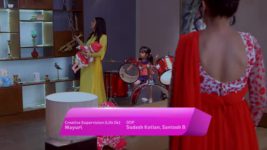Dream Girl S04E37 Ayesha Tries to Win Raghu's Trust Full Episode