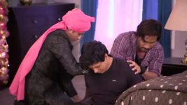Kalash Ek vishwaas S02E46 Ravi disguises as Saket Full Episode