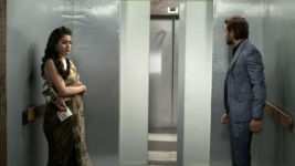 Kalash Ek vishwaas S07E37 Ravi-Devika Stuck in a Lift Full Episode