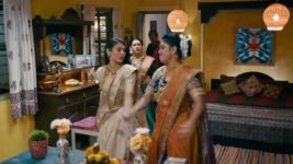 Mehndi Hai Rachne Waali (star plus) S01E24 Pallavi Takes a Vow Full Episode